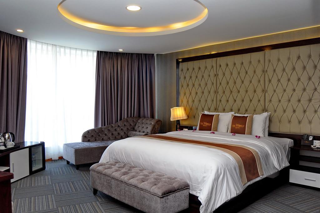 The World Hotel Нячанг Екстер'єр фото
