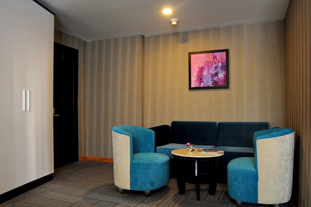 The World Hotel Нячанг Екстер'єр фото