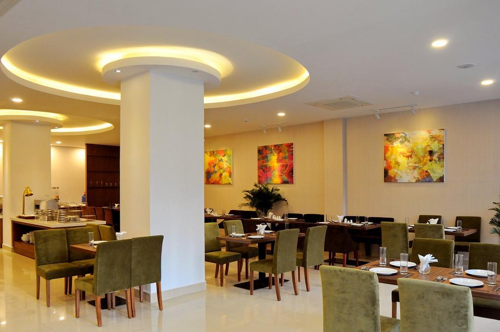 The World Hotel Нячанг Екстер'єр фото