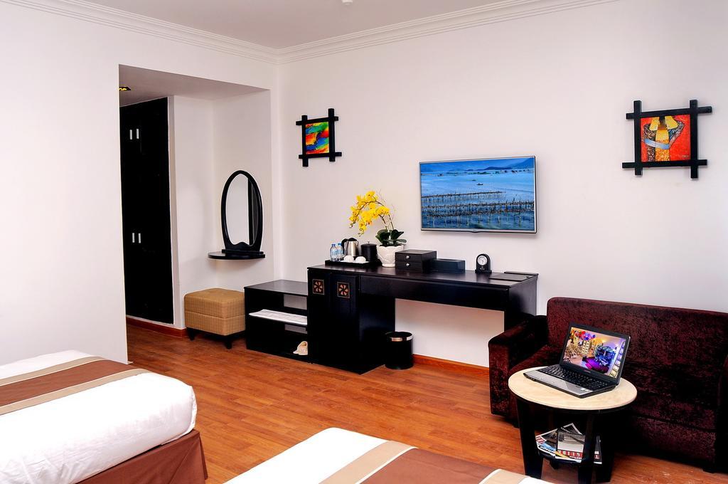 The World Hotel Нячанг Екстер'єр фото