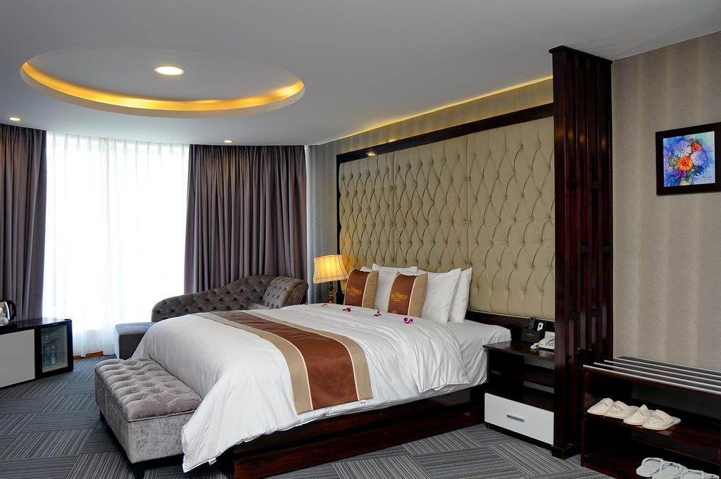 The World Hotel Нячанг Екстер'єр фото